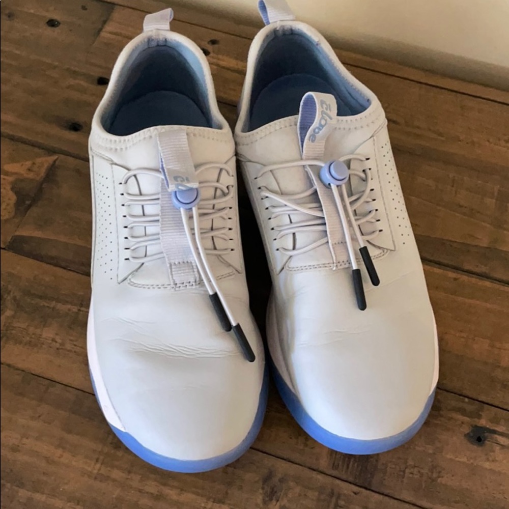 Clove women’s Grey Matter shoes